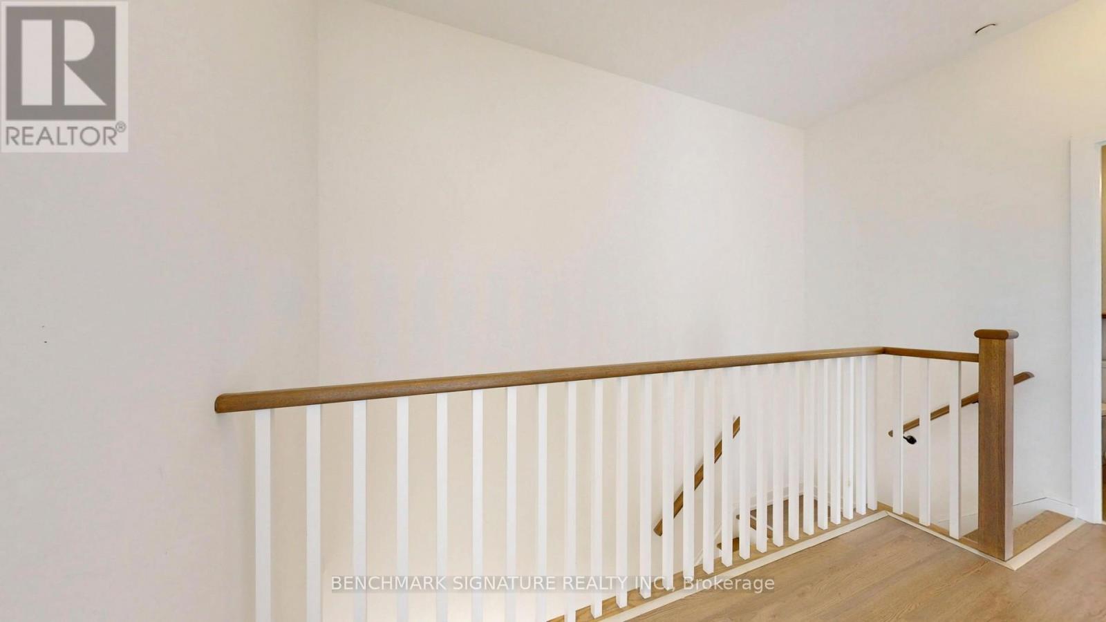 Th106 - 6 Parkwood Avenue Property Photo 30