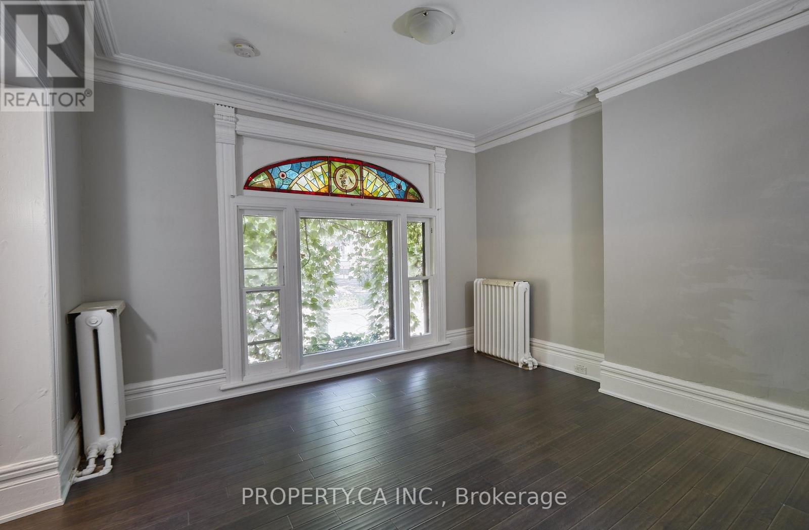 345 Gladstone Avenue Property Photo 2