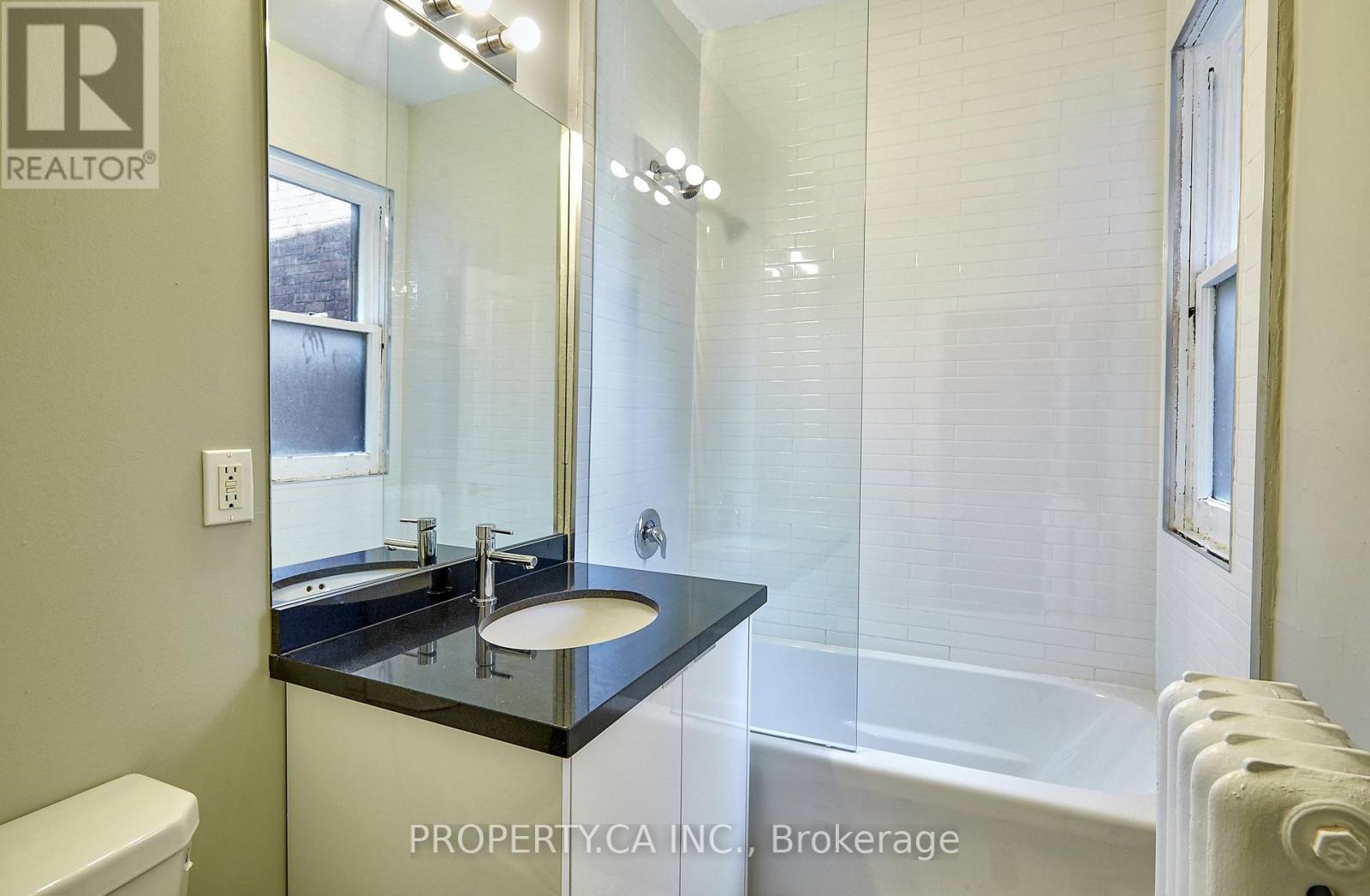 345 Gladstone Avenue Property Photo 9