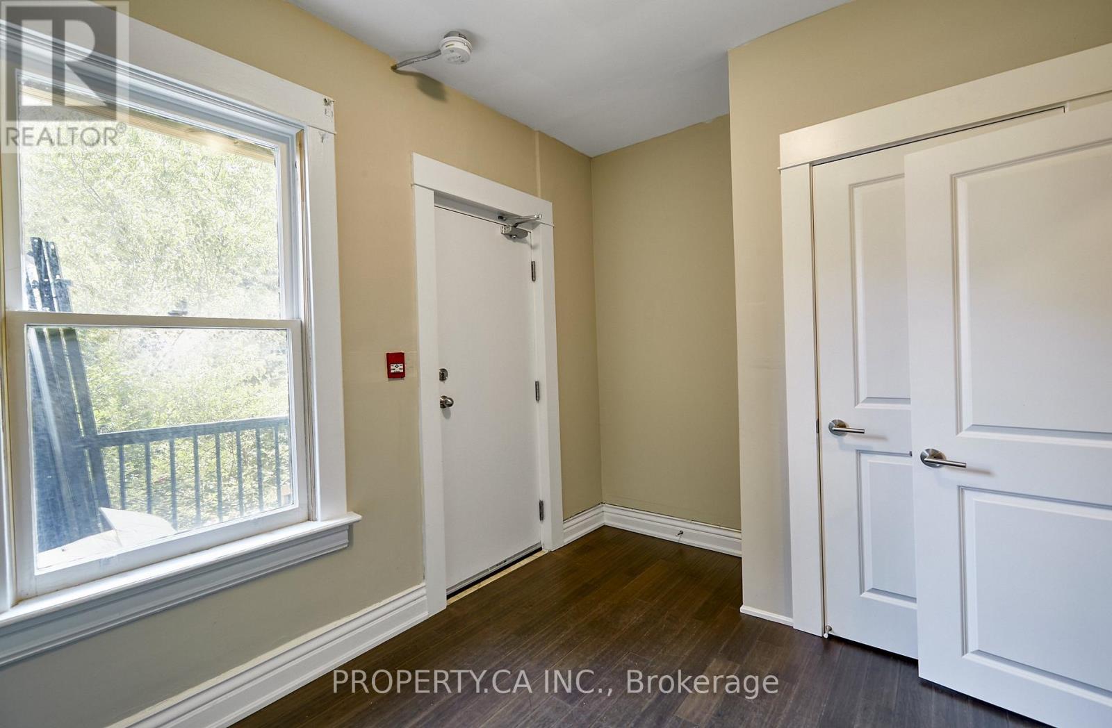 345 Gladstone Avenue Property Photo 15
