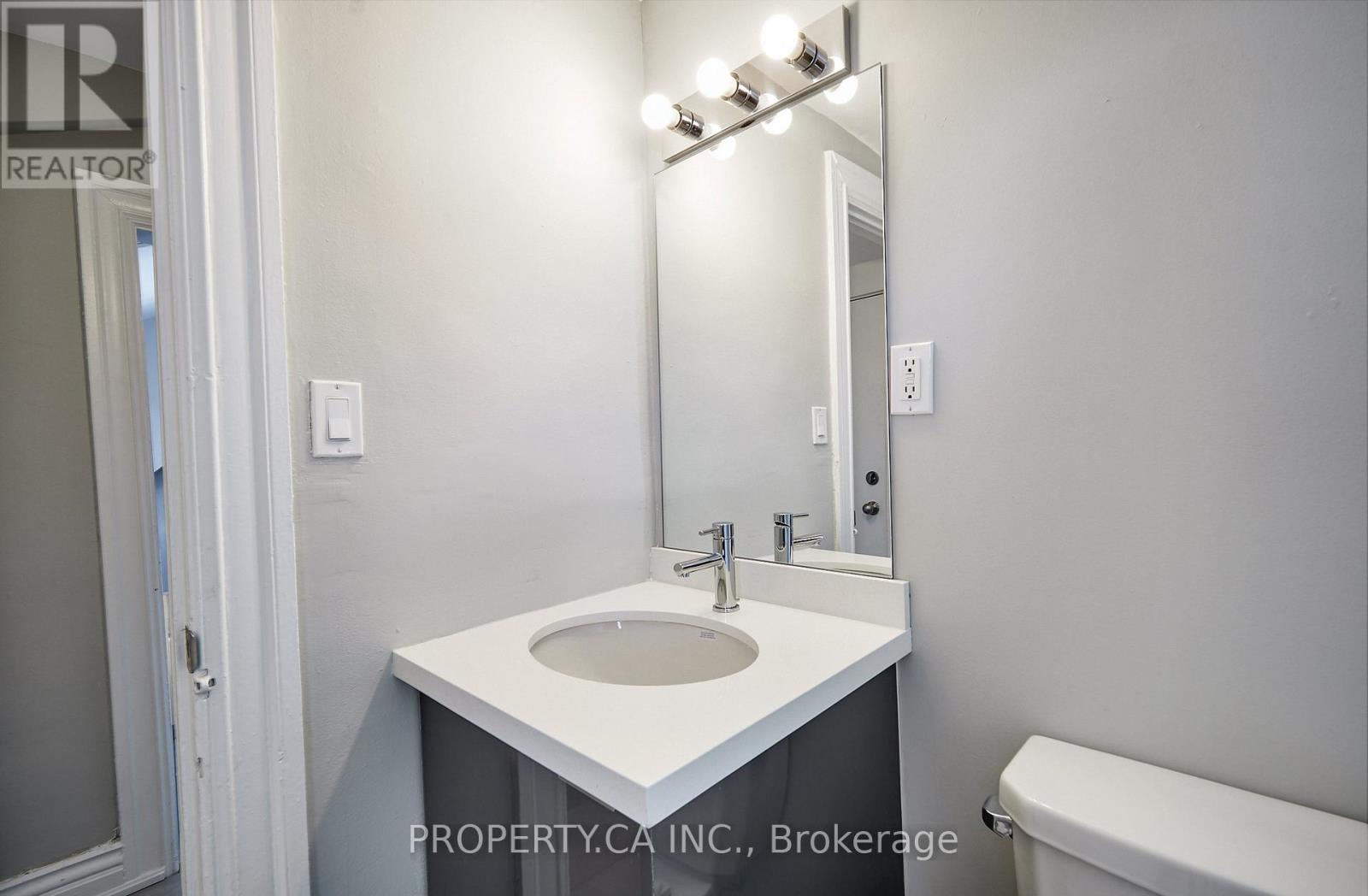 345 Gladstone Avenue Property Photo 49