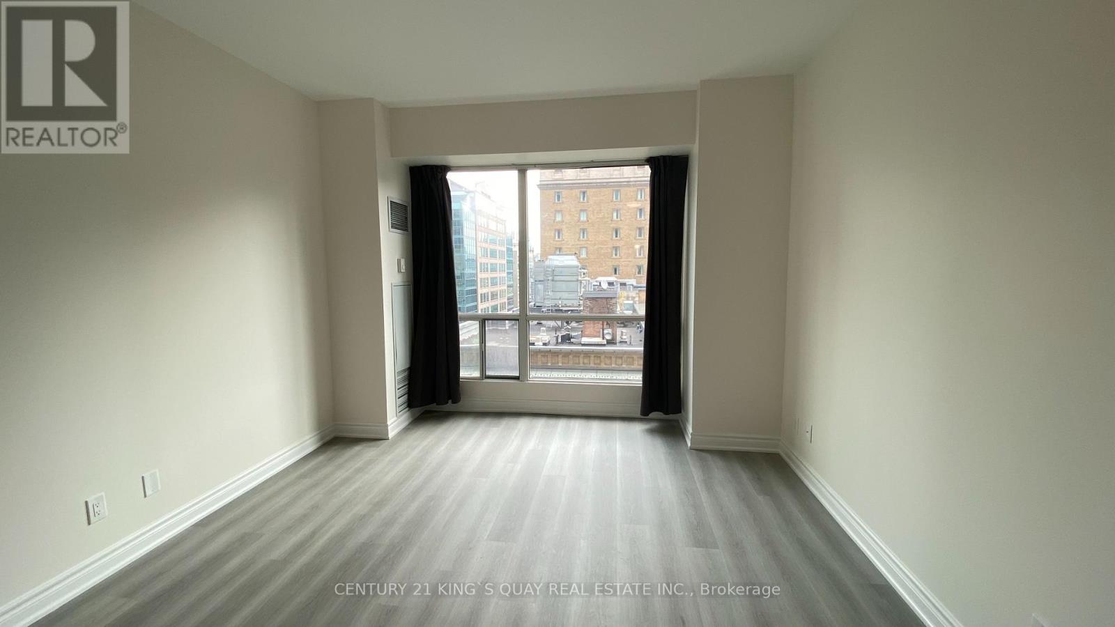 1214 - 7 King Street E Property Photo 1