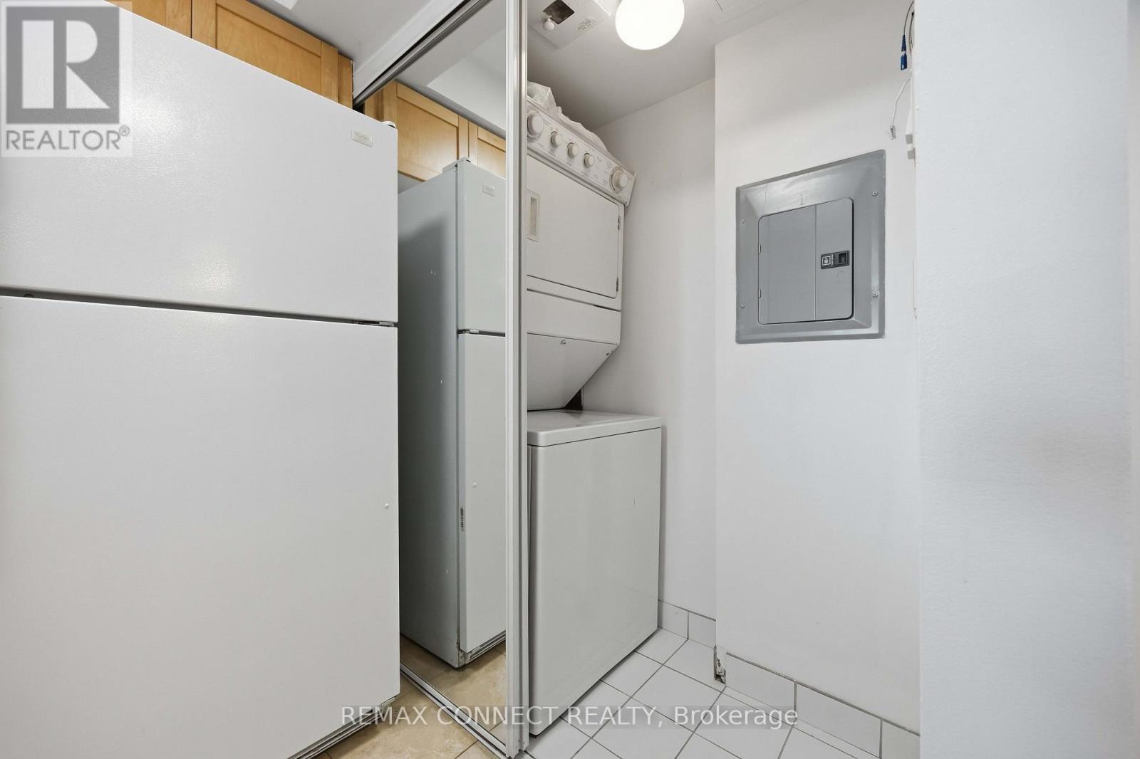 1254 - 313 Richmond Street E Property Photo 14