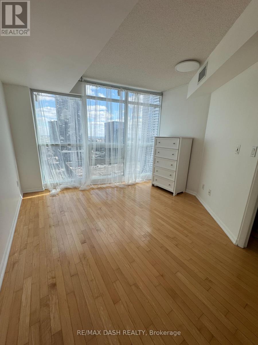 2809 - 18 Yonge Street Property Photo 6