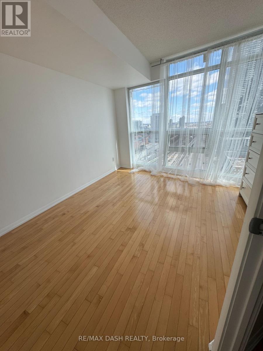 2809 - 18 Yonge Street Property Photo 7