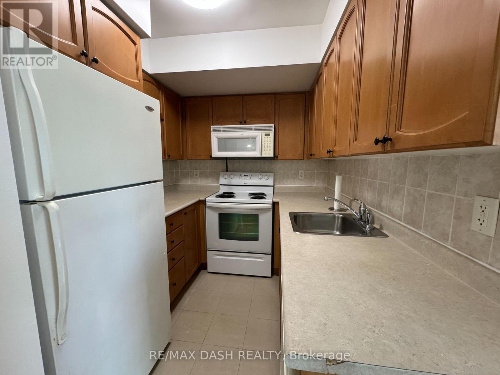 2809 - 18 Yonge Street Property Photo 8