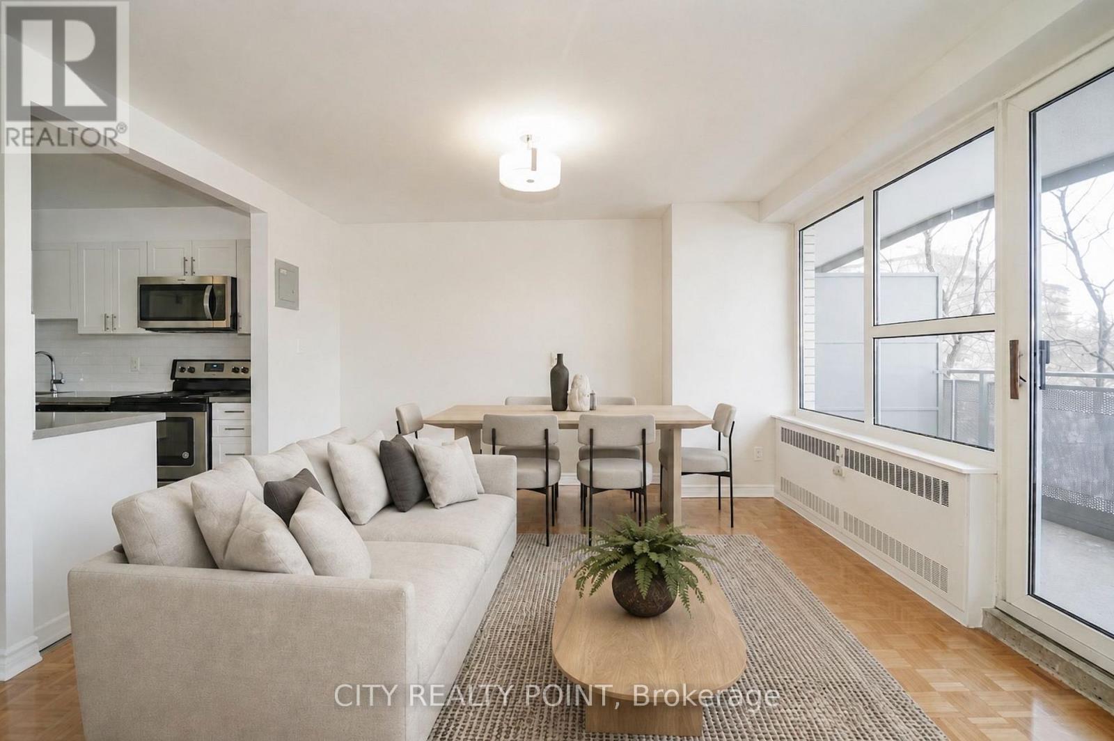 510 - 10 Shallmar Boulevard Property Photo 1