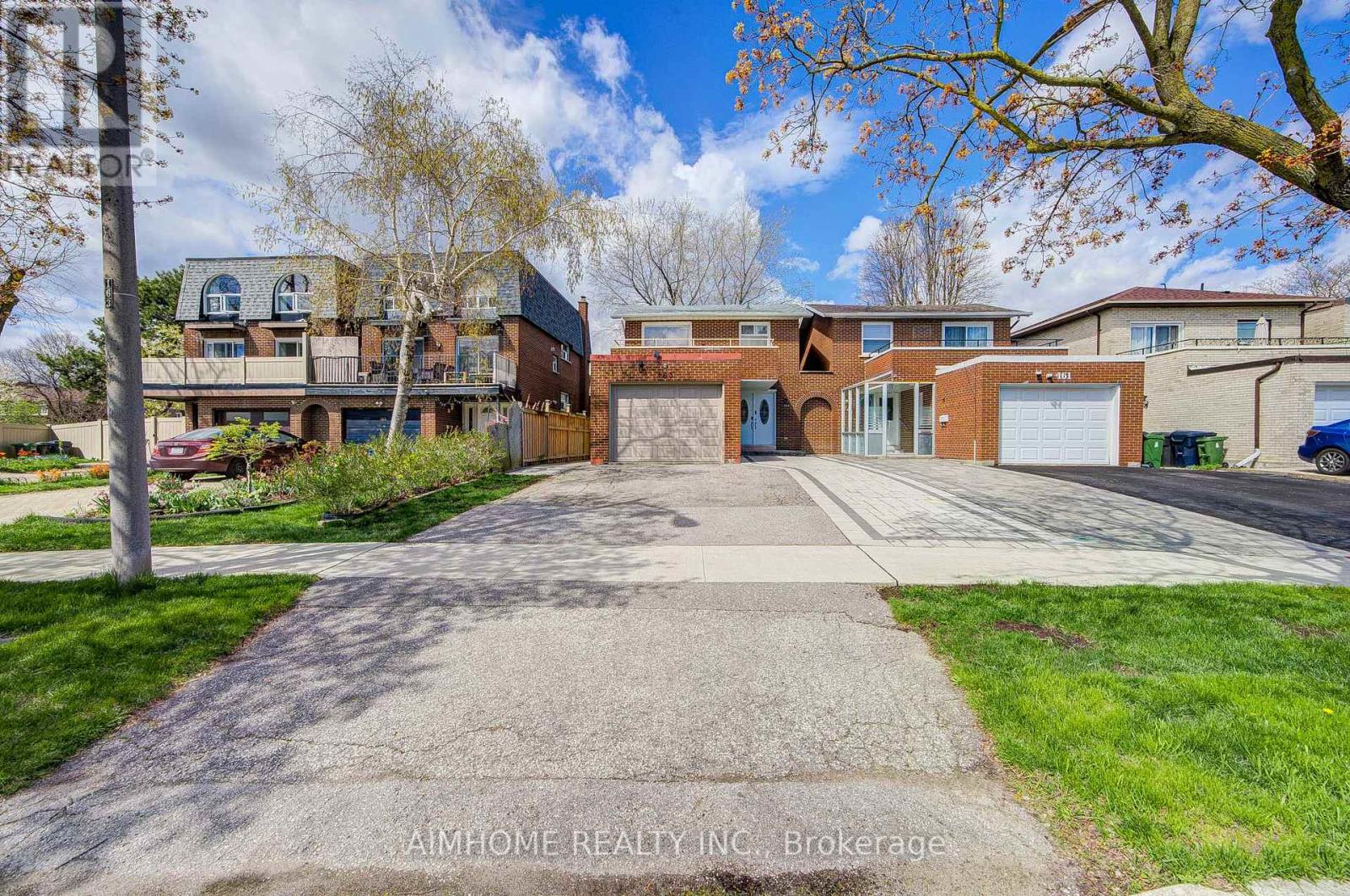 163 Chipwood Crescent Property Photo 1