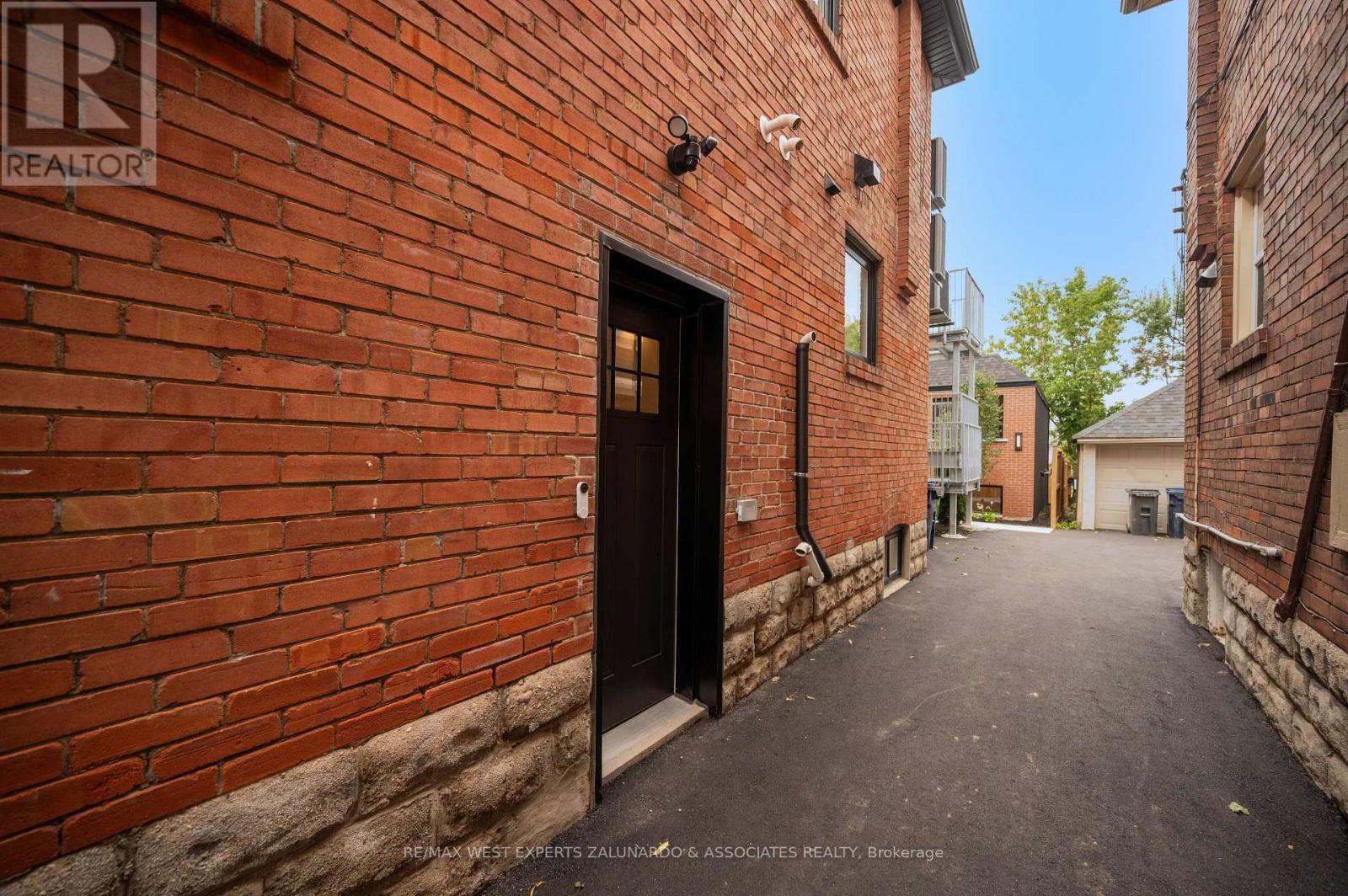 1 - 412 Glenholme Avenue Property Photo 2