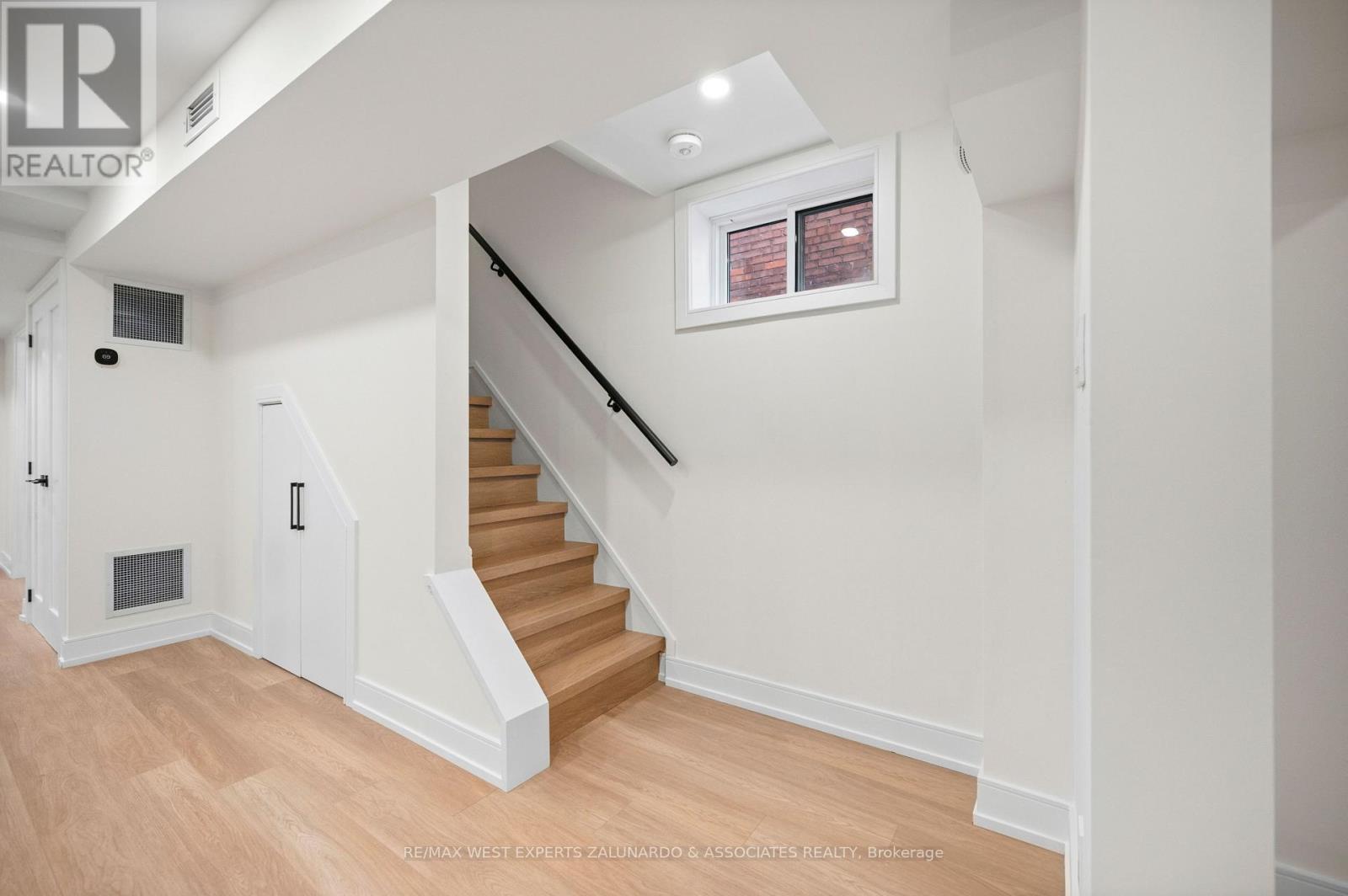 1 - 412 Glenholme Avenue Property Photo 13