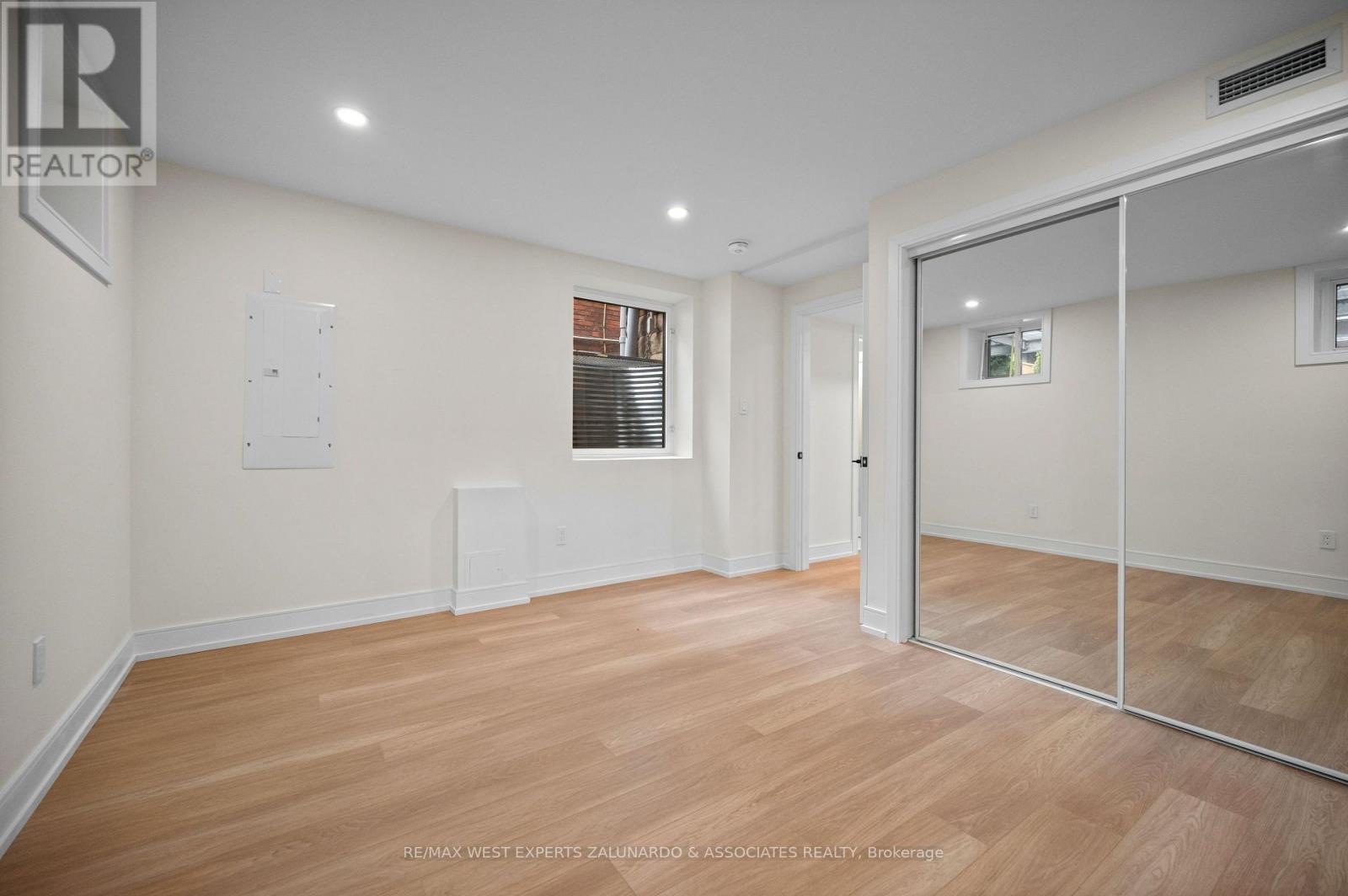 1 - 412 Glenholme Avenue Property Photo 15