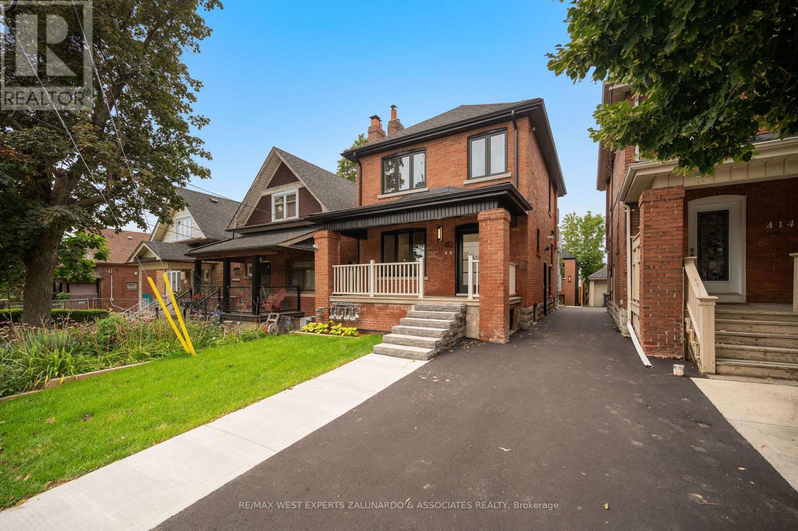 2 - 412 Glenholme Avenue Property Photo 2