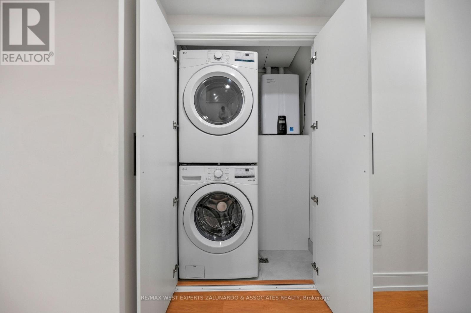 2 - 412 Glenholme Avenue Property Photo 17
