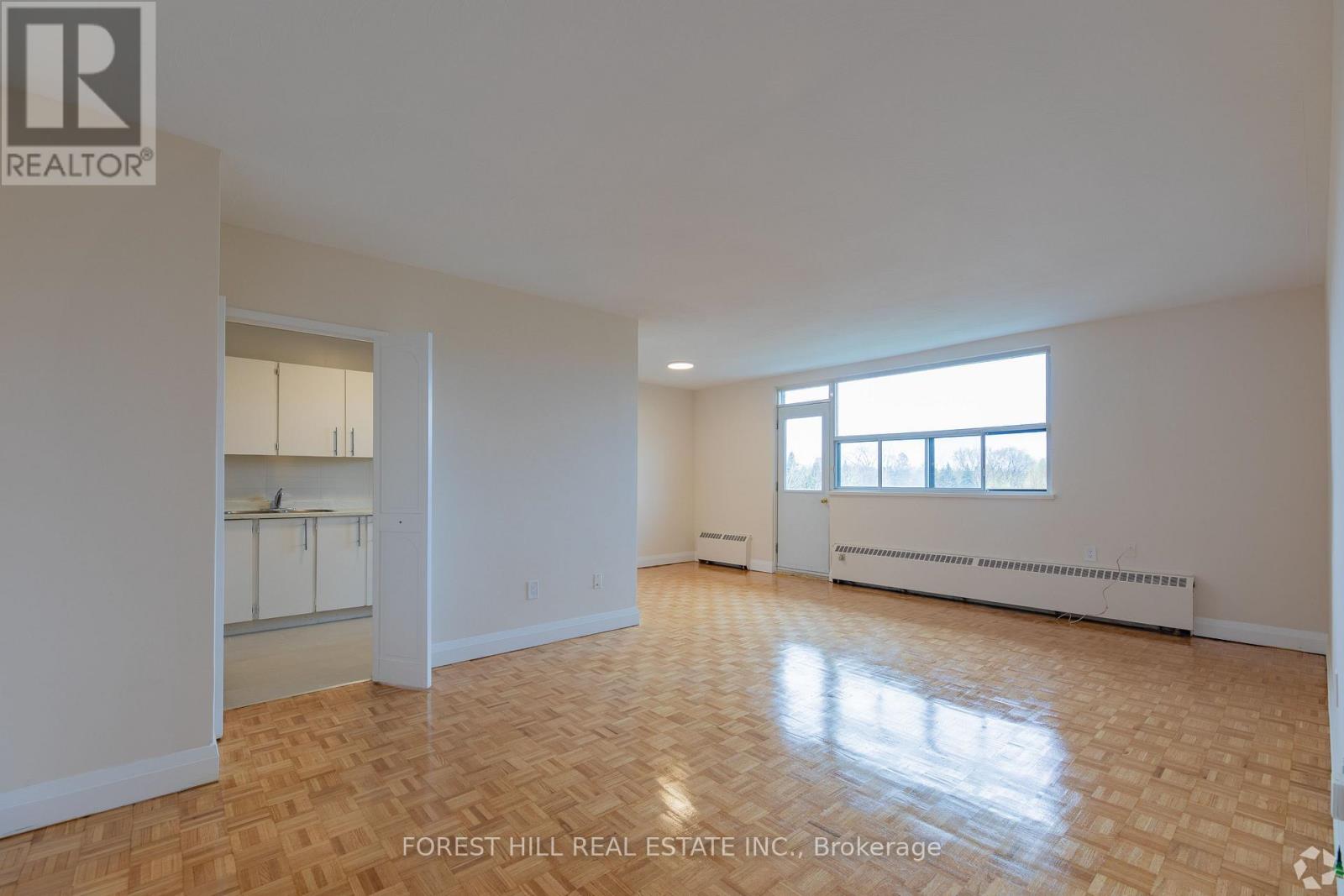 301 - 32 Clayland Drive Property Photo 11