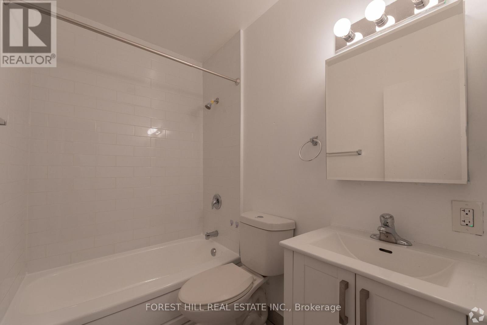 301 - 32 Clayland Drive Property Photo 15