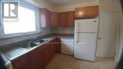 393 Hounslow Avenue Property Photo 2