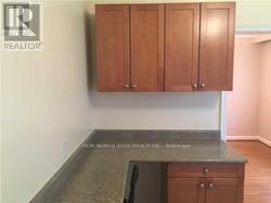 393 Hounslow Avenue Property Photo 4