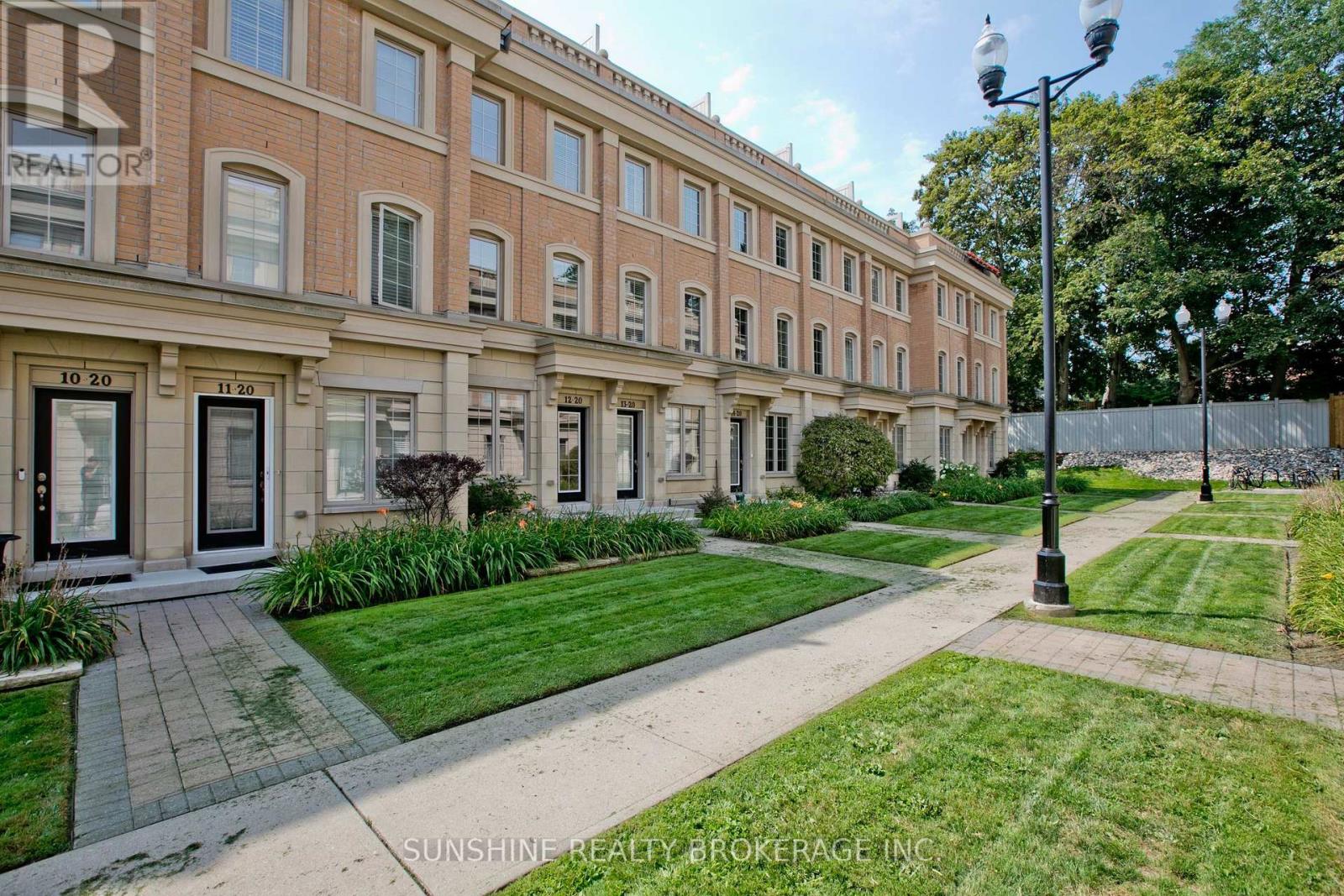 12 - 20 Hargrave Lane Property Photo 1