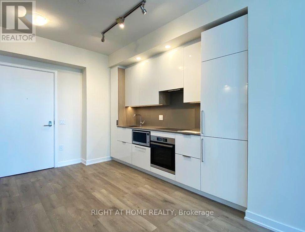 3403 - 28 Freeland Street Property Photo 1