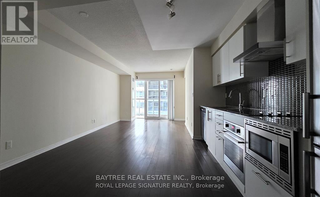 622 - 352 FRONT STREET W Property Photo 1