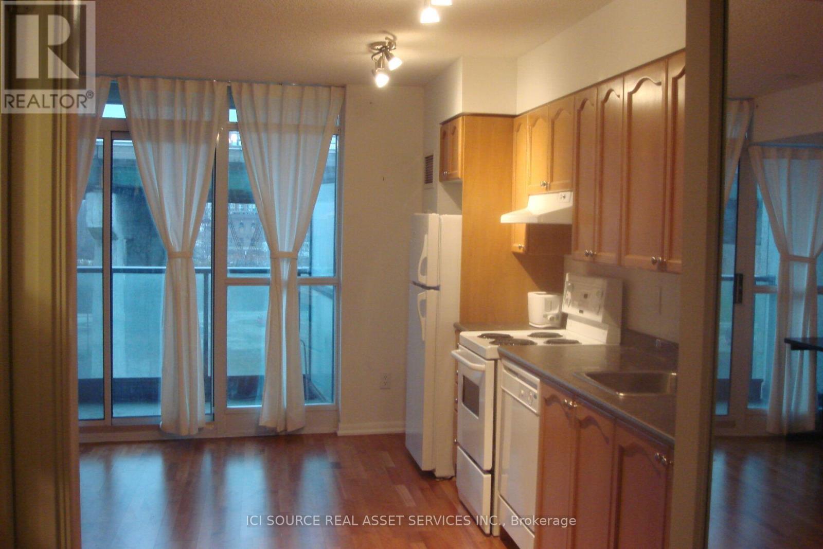 625 - 231 FORT YORK BOULEVARD Property Photo 1