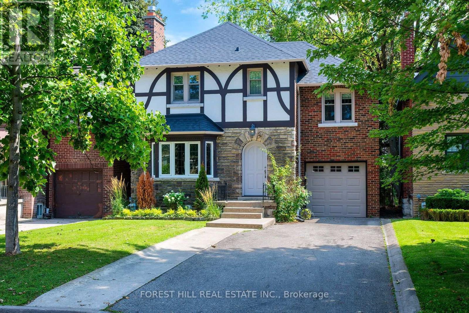 17 Fairleigh Crescent Property Photo 1