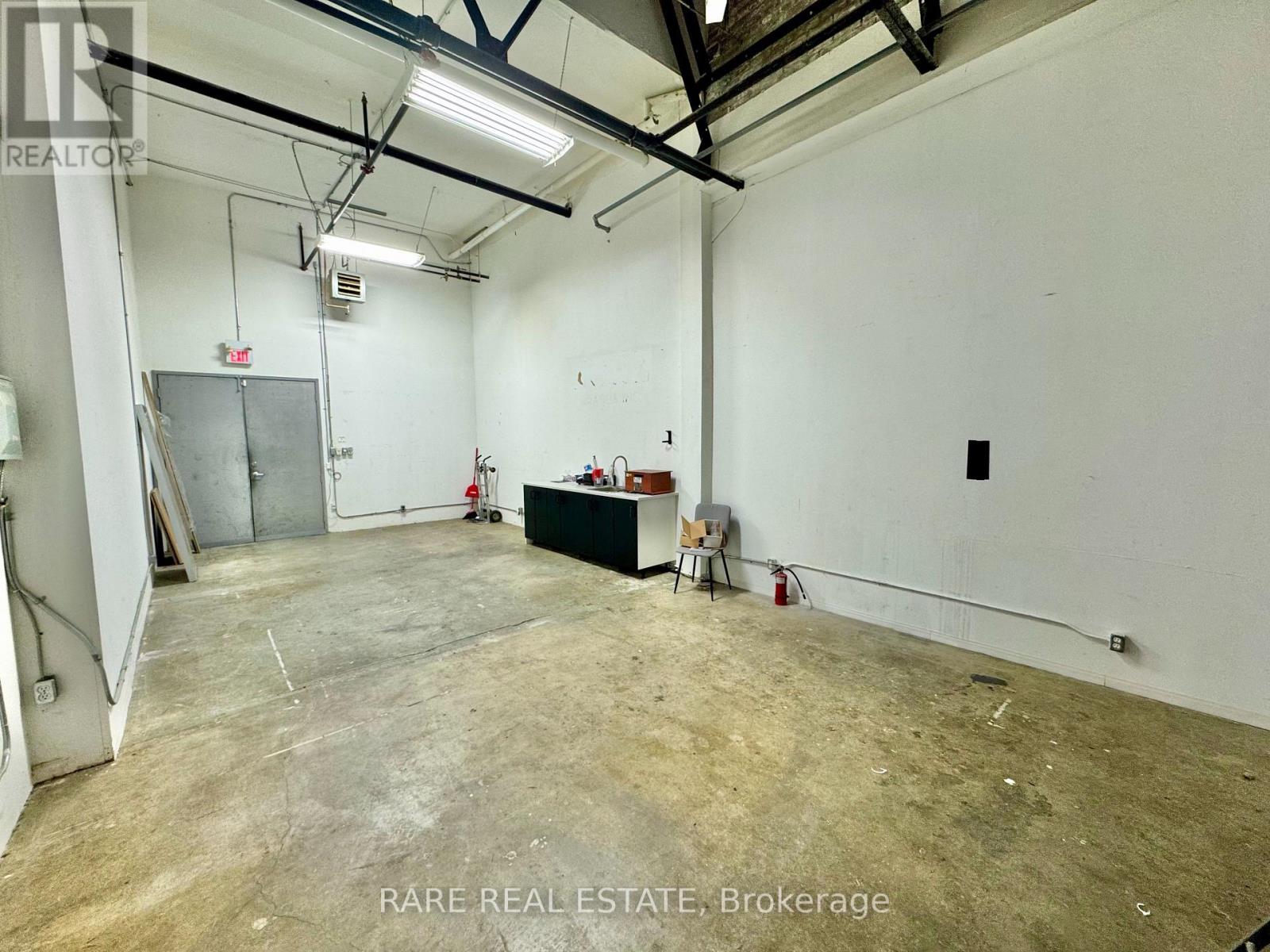 135 - 163 Sterling Road Property Photo 15