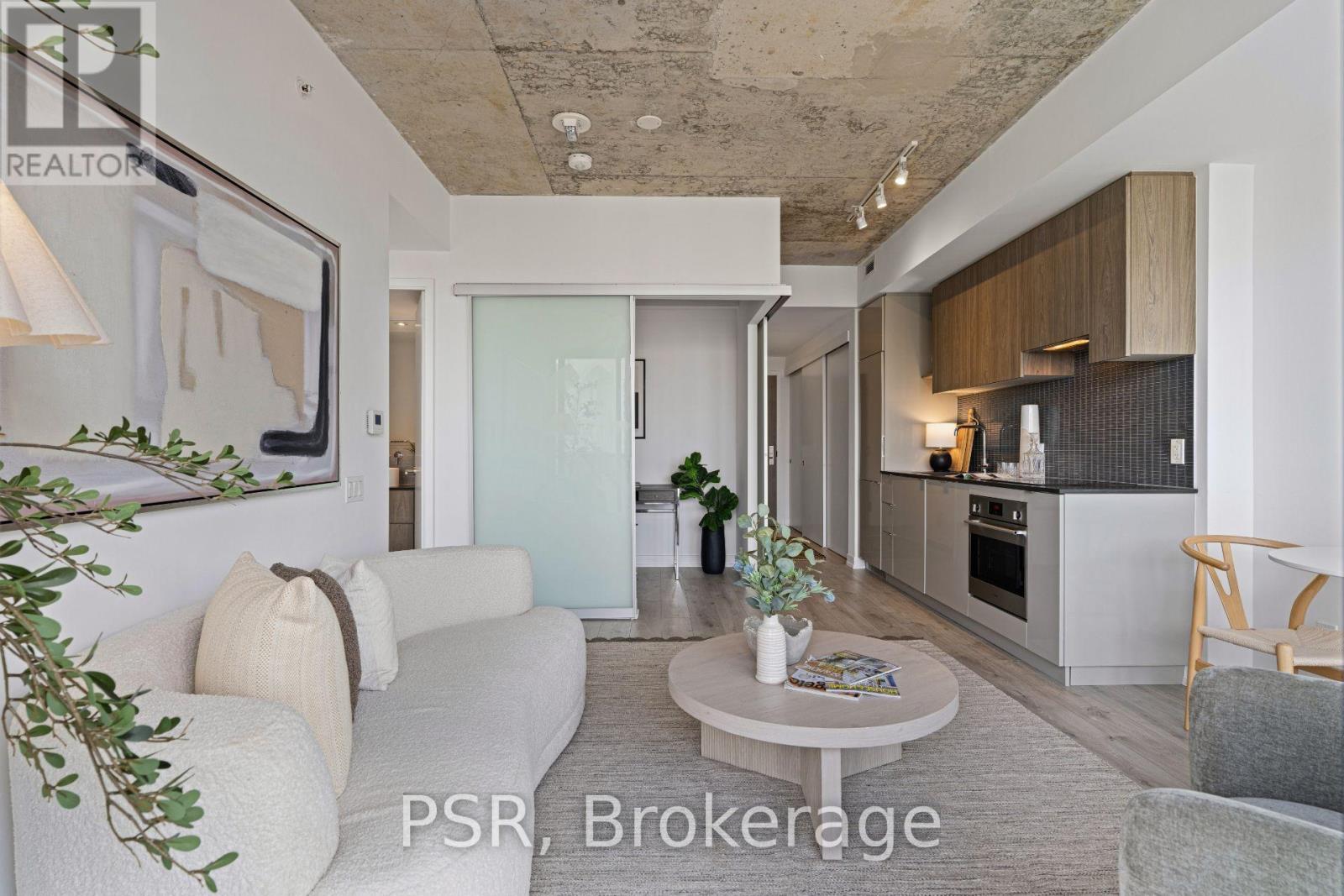 2601 - 161 Roehampton Avenue Property Photo 5