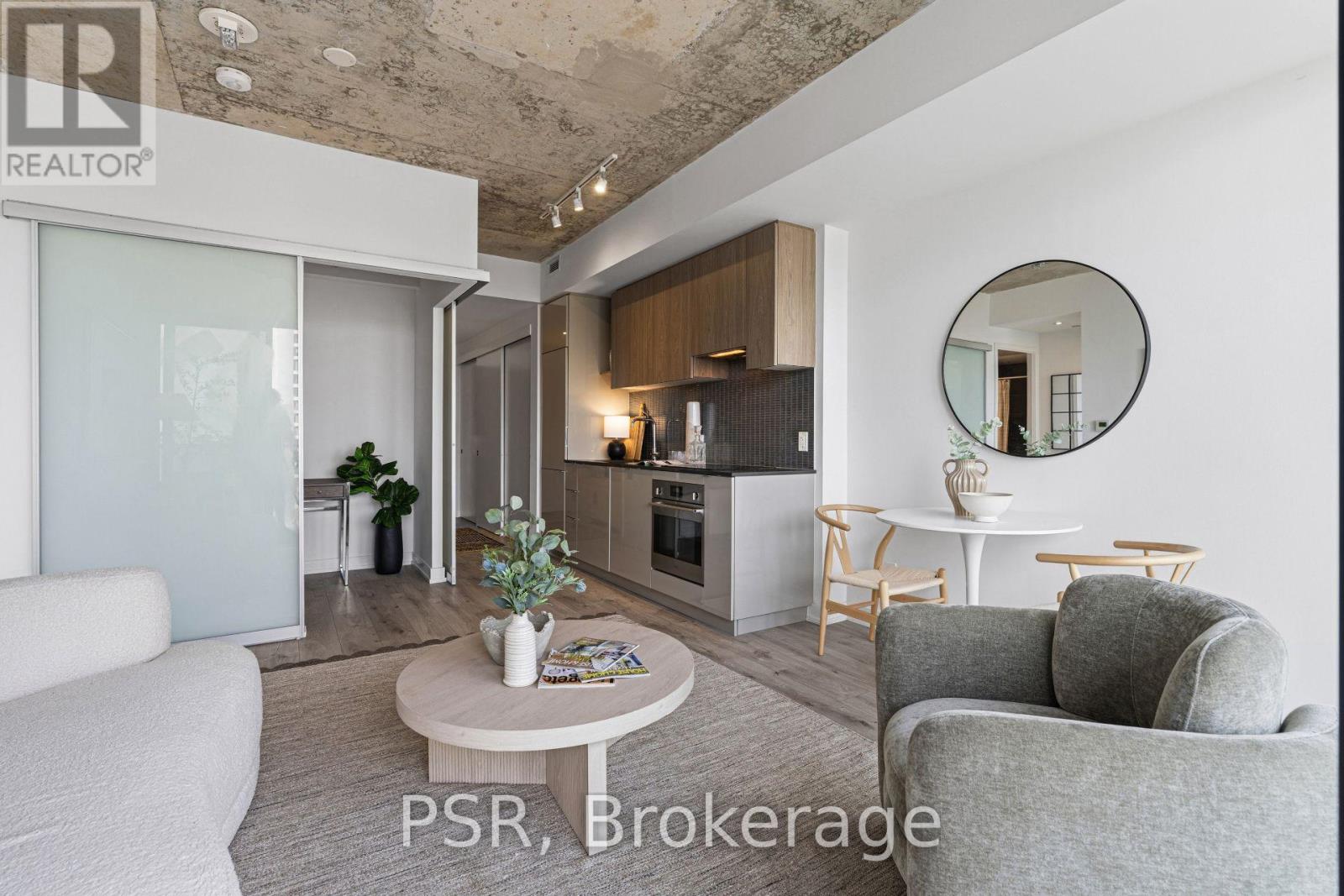 2601 - 161 Roehampton Avenue Property Photo 6