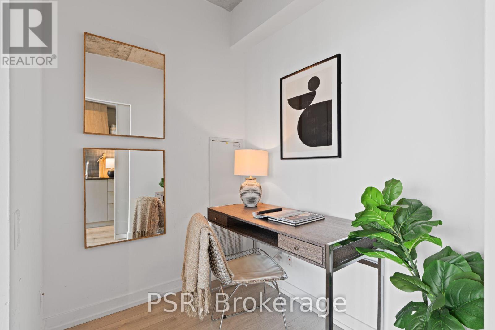 2601 - 161 Roehampton Avenue Property Photo 16