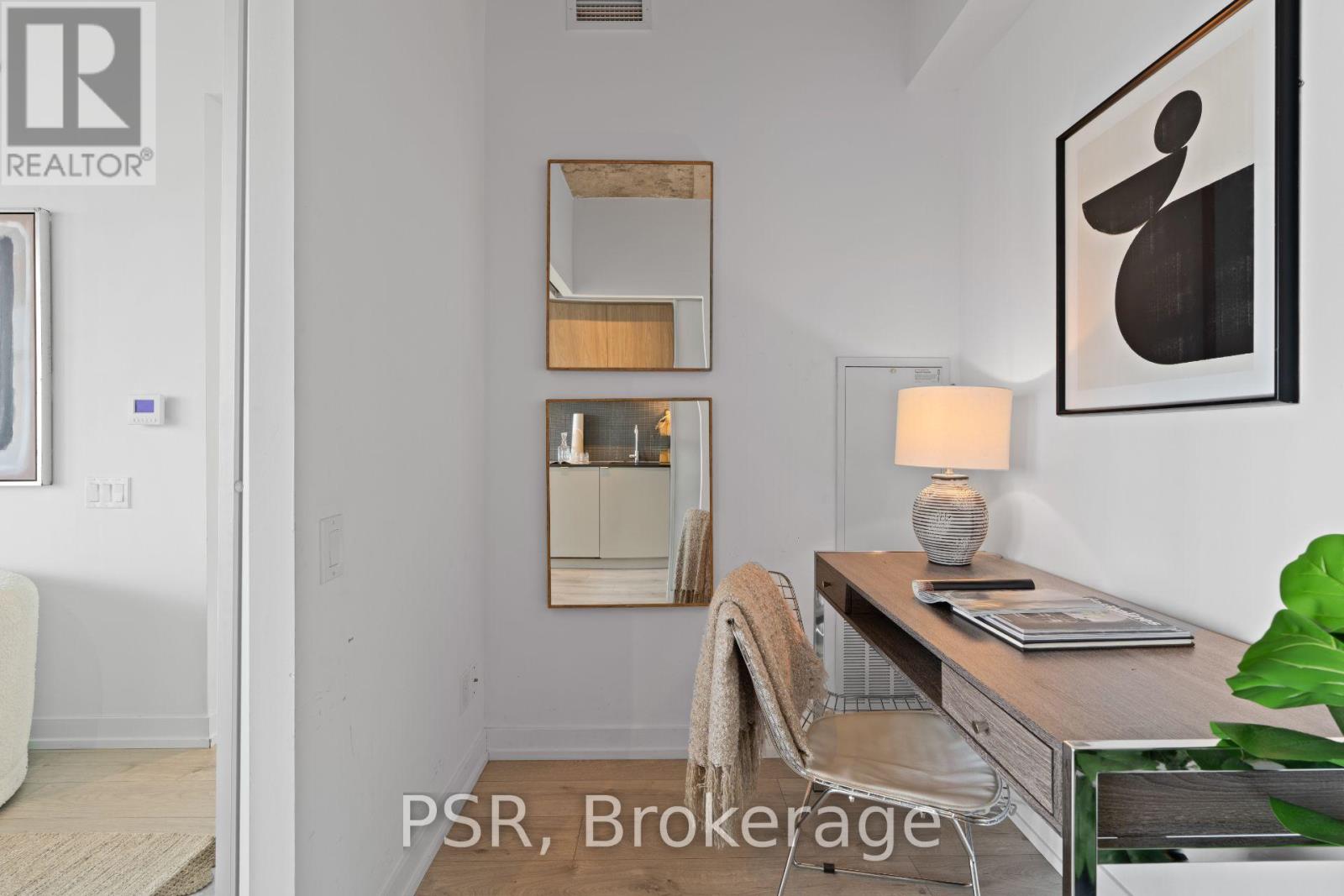 2601 - 161 Roehampton Avenue Property Photo 18