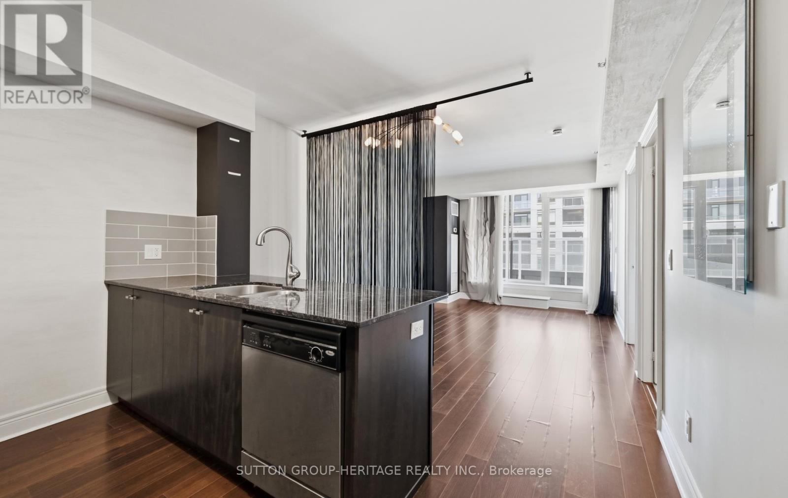 307 - 701 Sheppard Avenue W Property Photo 1