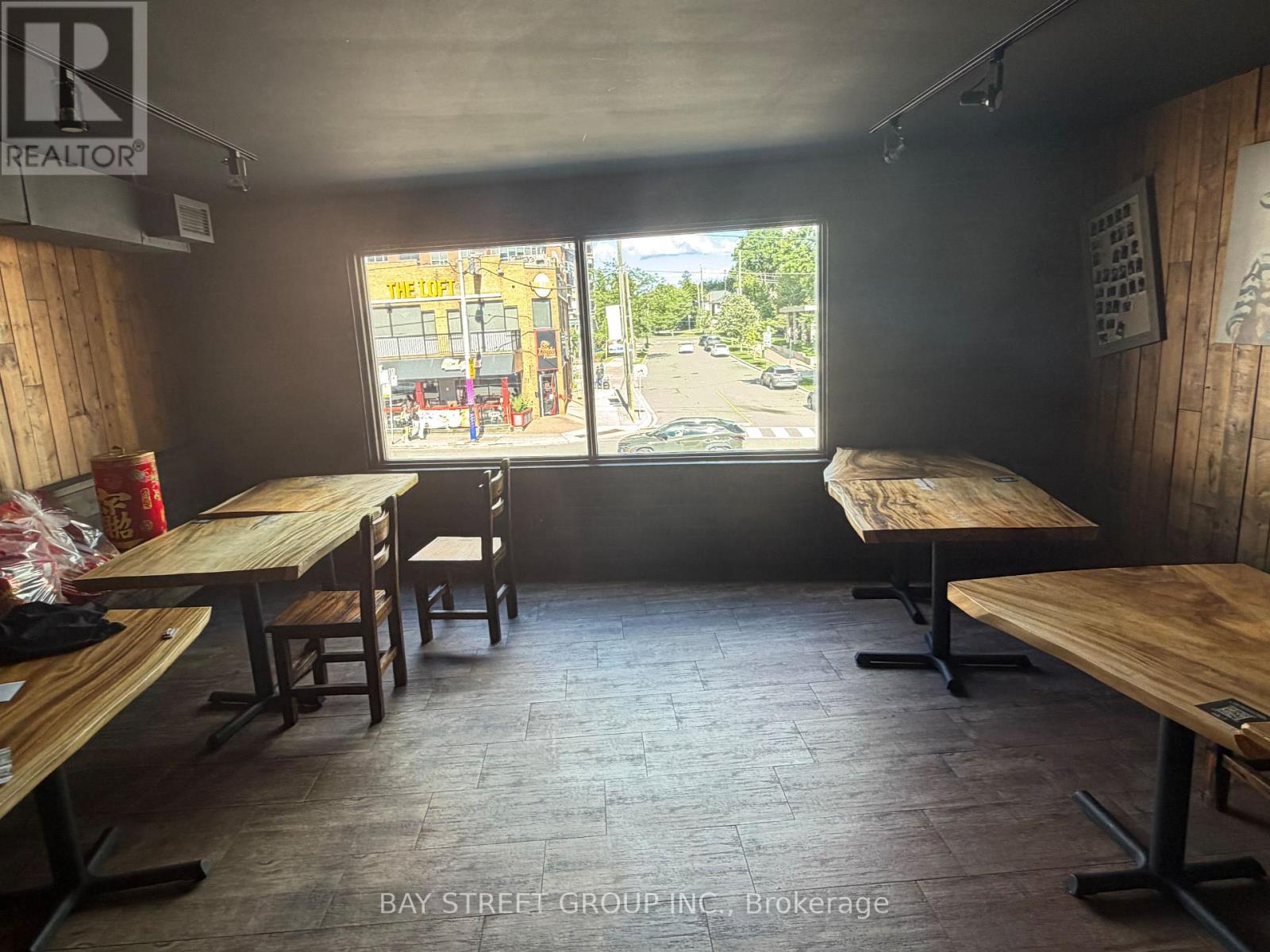 5312 Yonge Street Property Photo 6