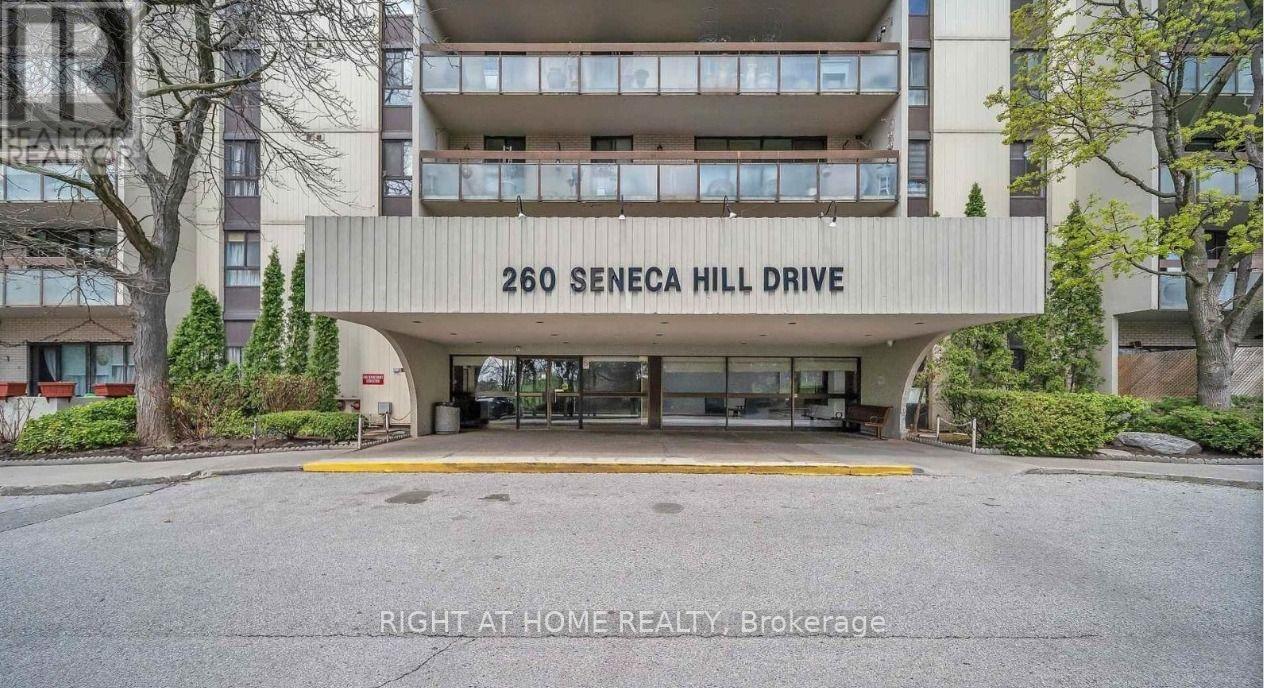 1415 - 260 SENECA HILL DRIVE