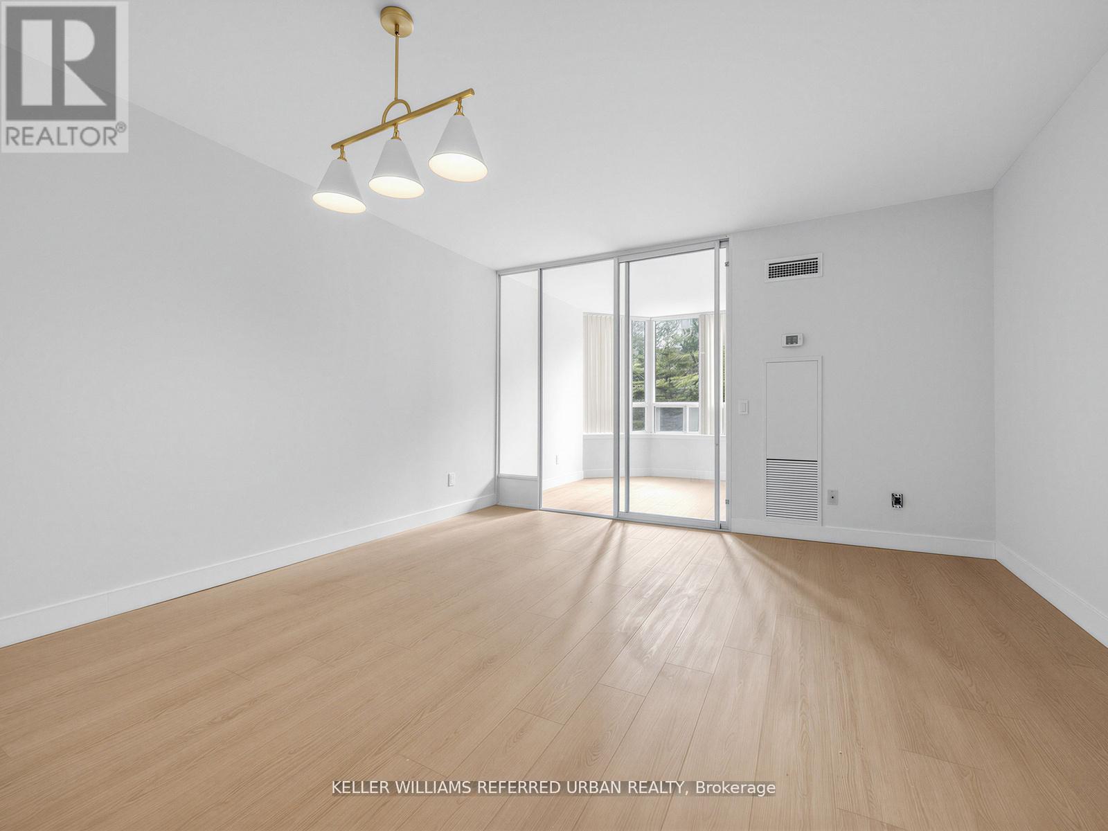 217 - 7 Bishop Avenue Property Photo 6