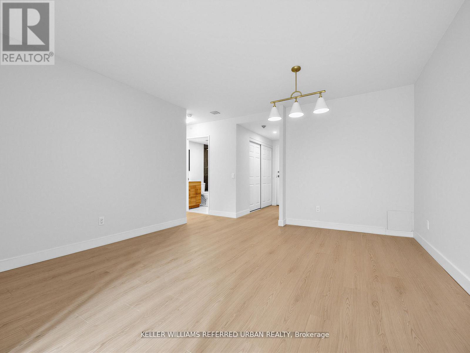 217 - 7 Bishop Avenue Property Photo 9