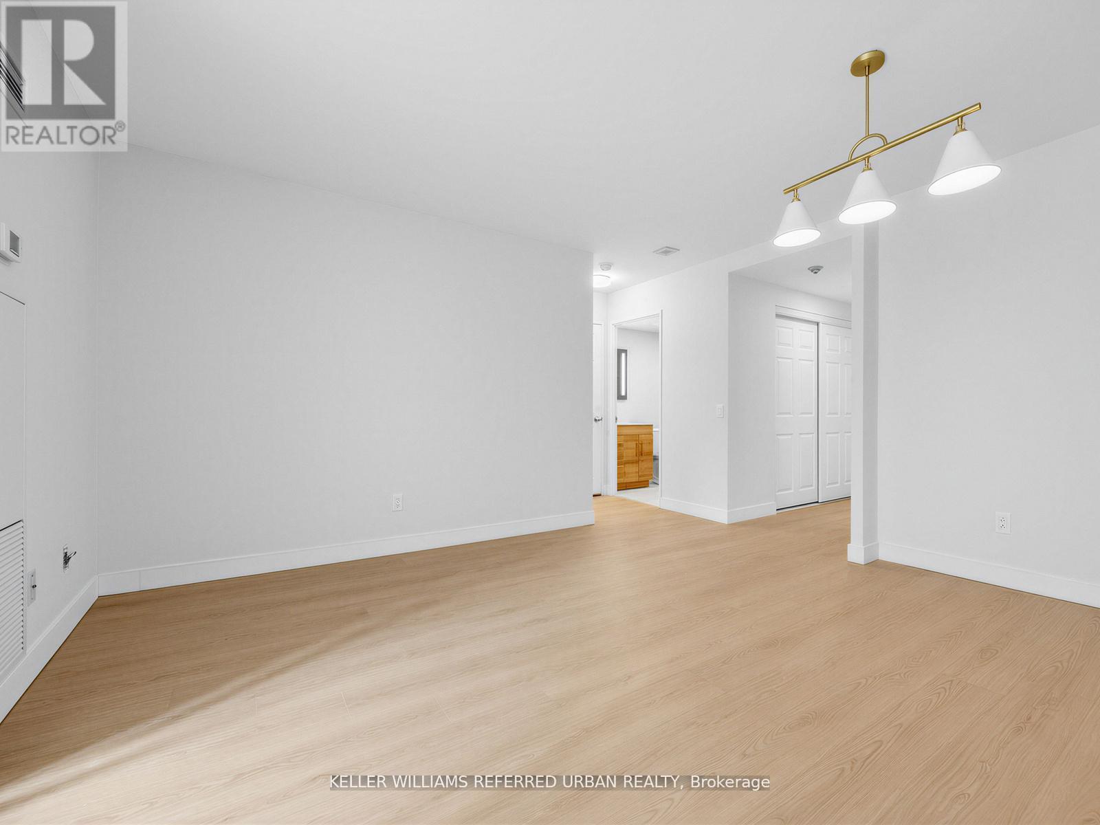 217 - 7 Bishop Avenue Property Photo 10