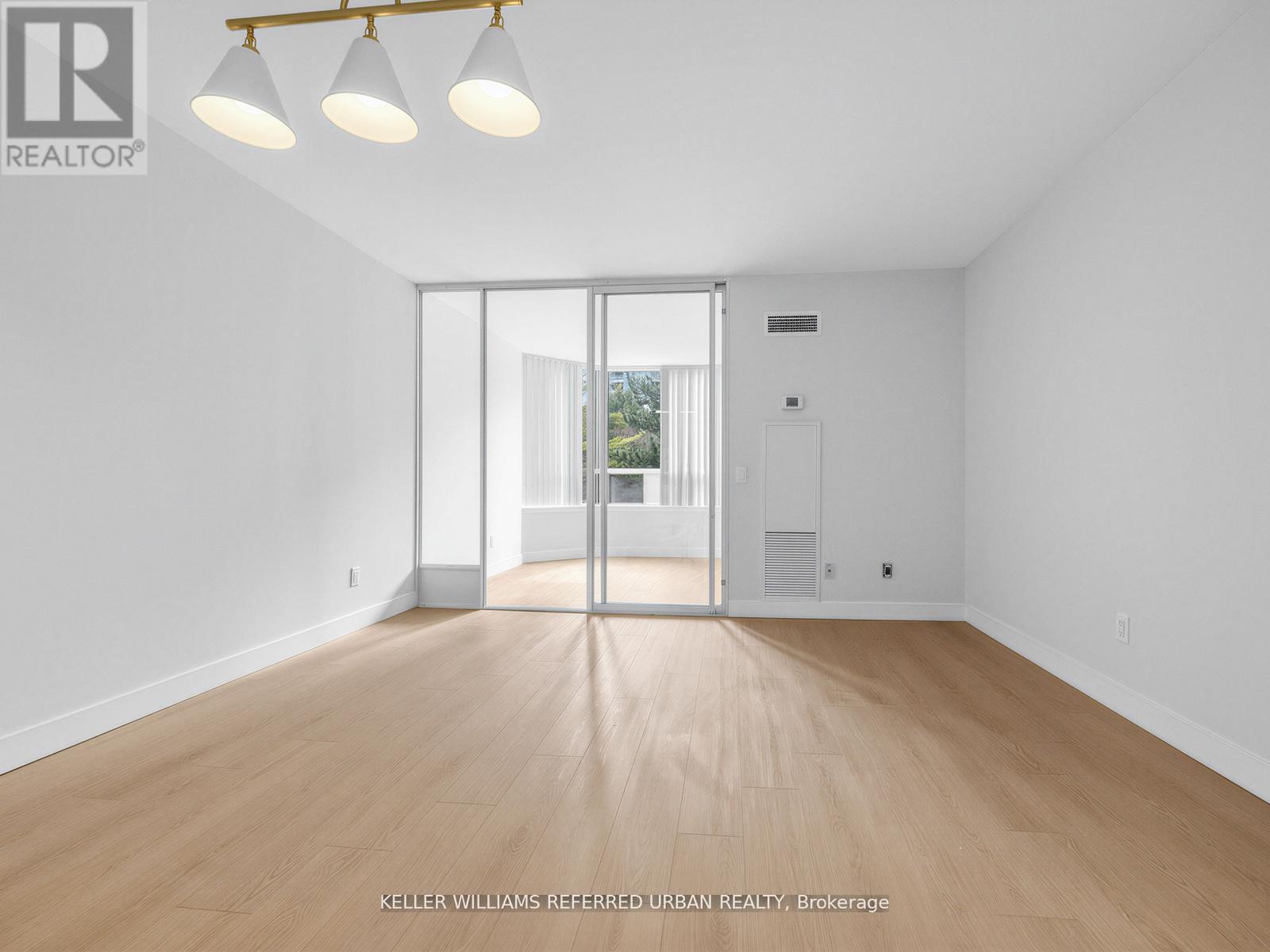 217 - 7 Bishop Avenue Property Photo 19