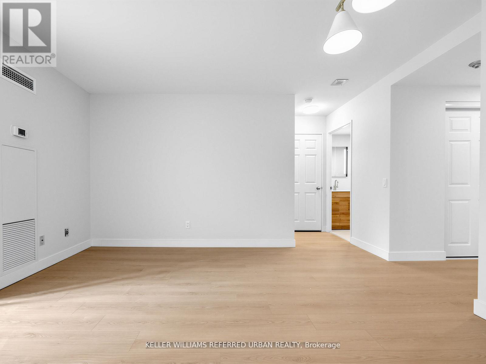 217 - 7 Bishop Avenue Property Photo 21