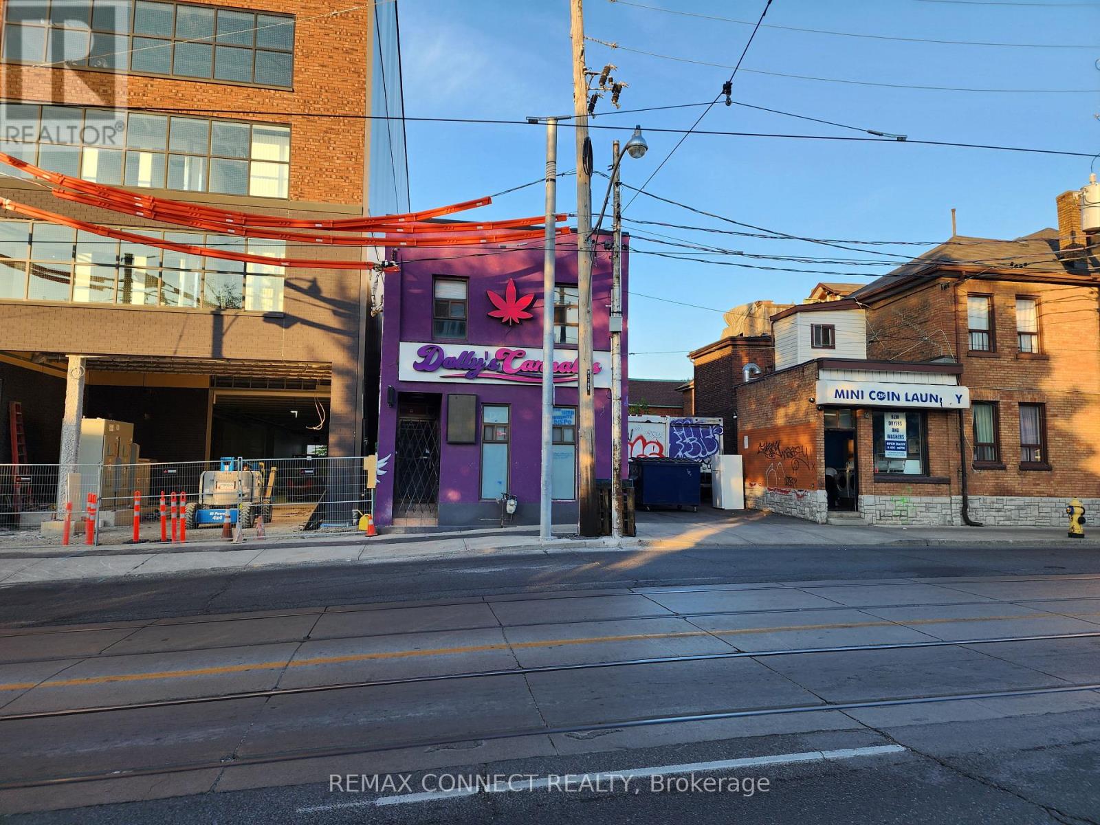 1105 Bathurst Street Property Photo 2