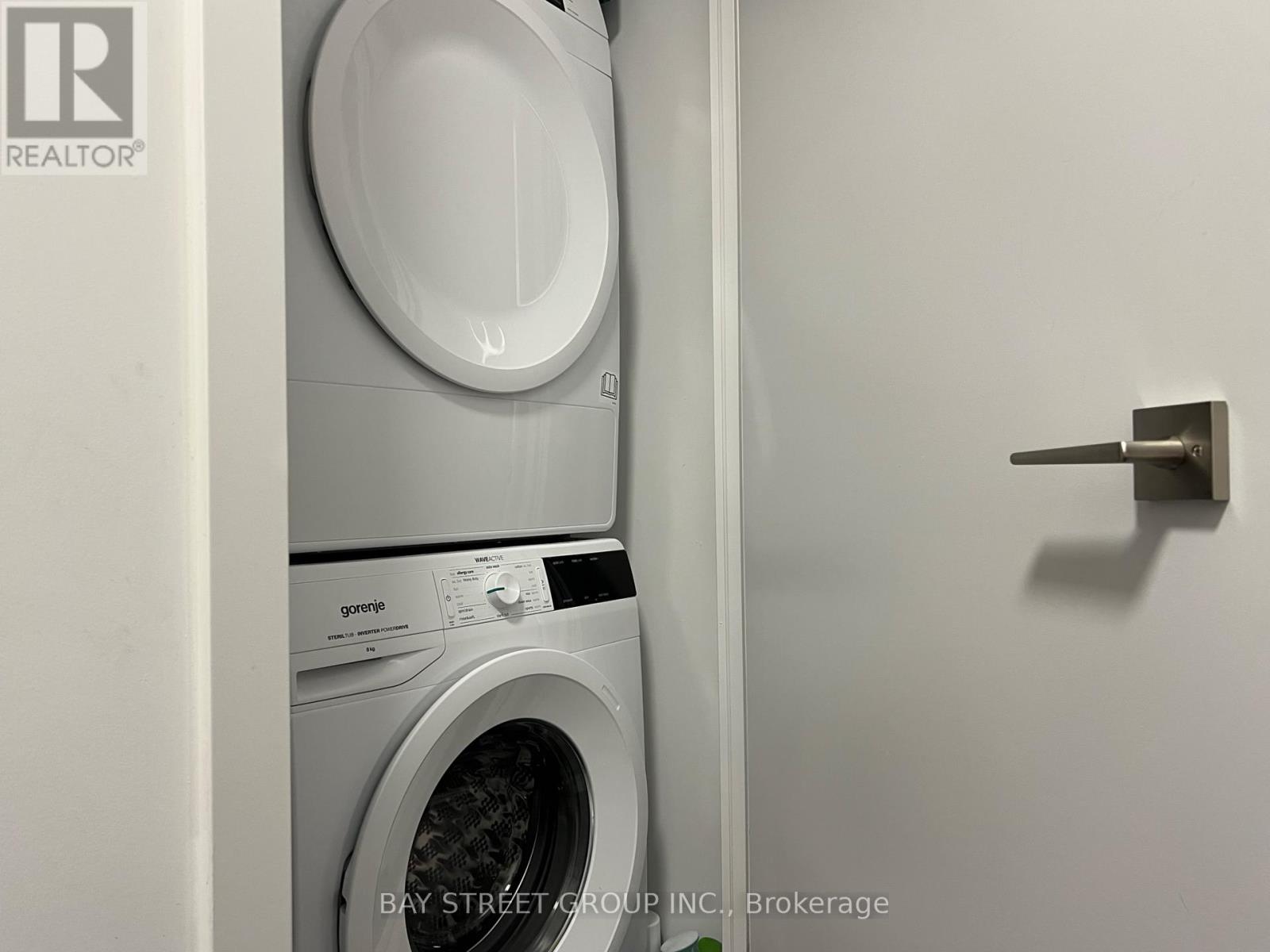 2406 - 159 Wellesley Street E Property Photo 4