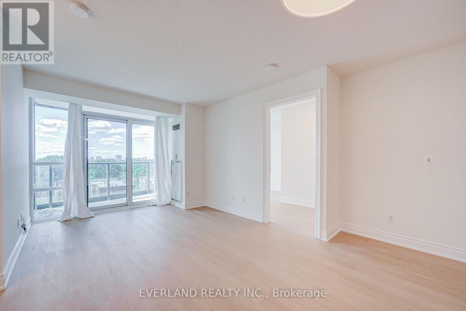707 - 15 Greenview Avenue Property Photo 19