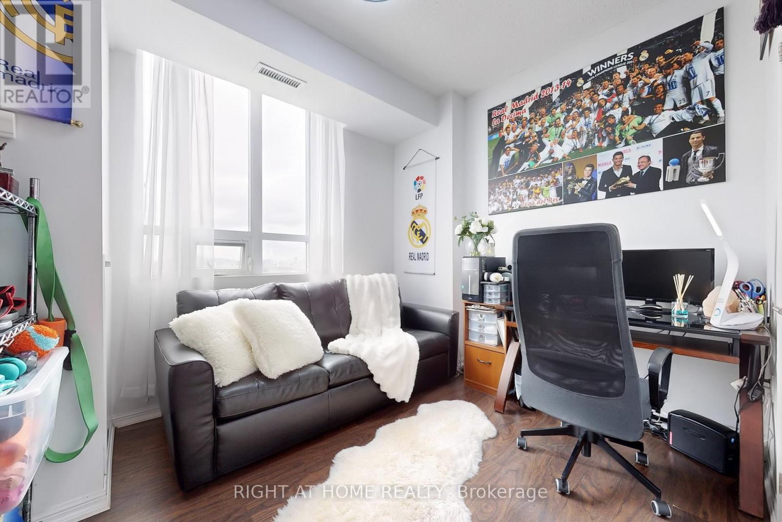 2415 - 125 Western Battery Road Property Photo 23
