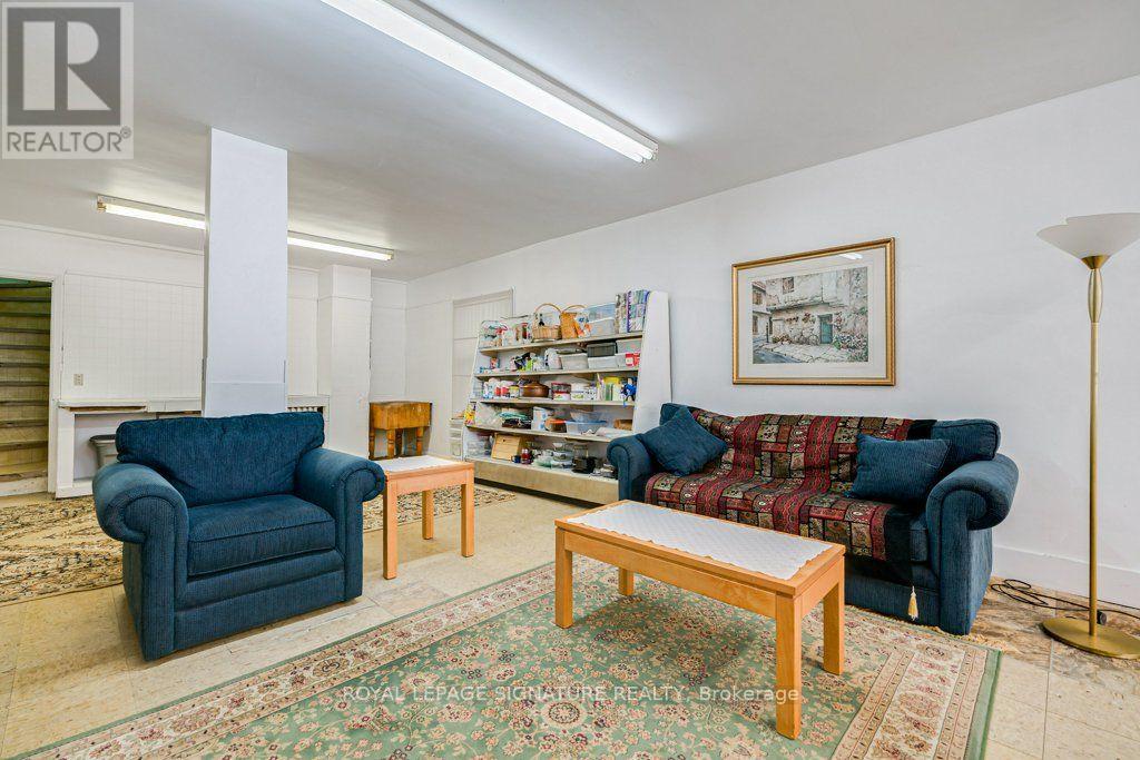 724 VAUGHAN ROAD