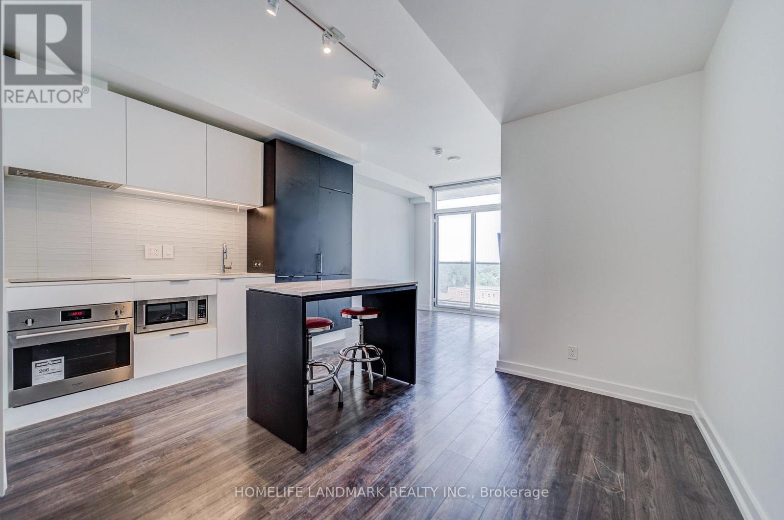 601 - 33 HELENDALE AVENUE Property Photo 1