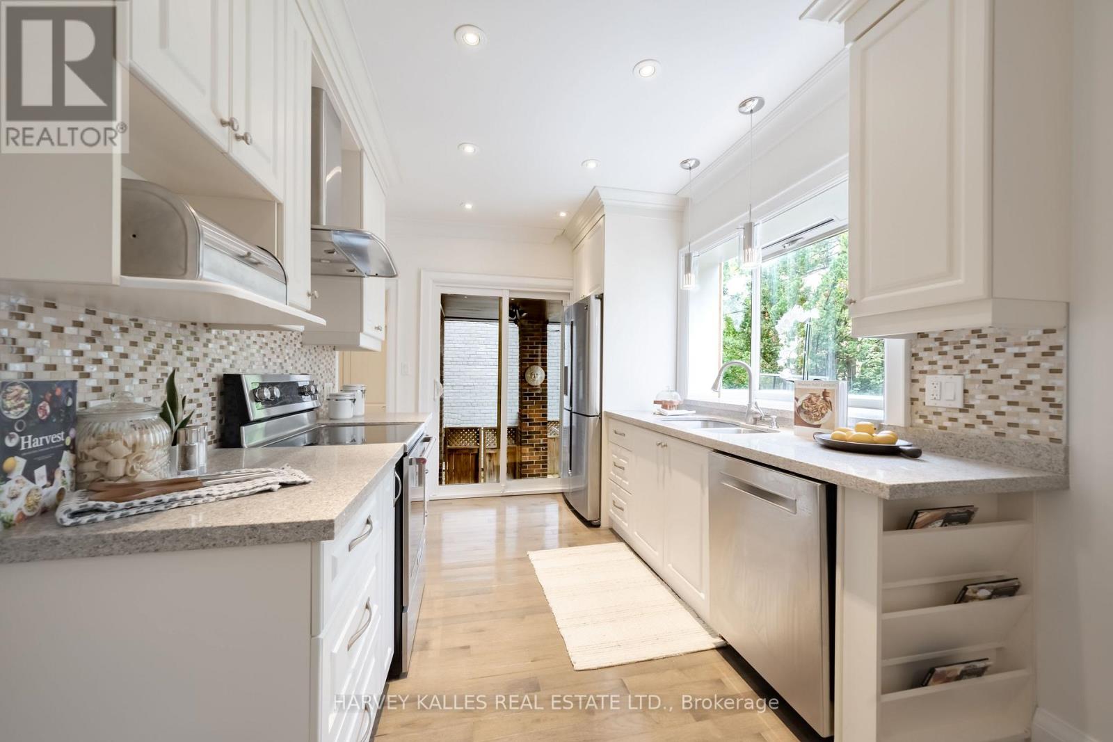 6 Browside Avenue Property Photo 18