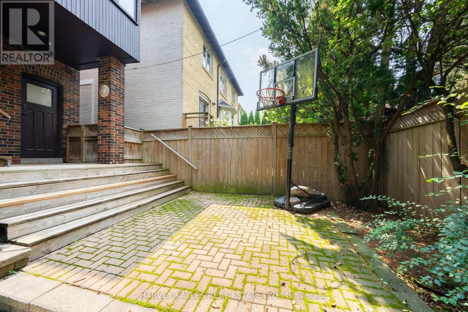 6 Browside Avenue Property Photo 49