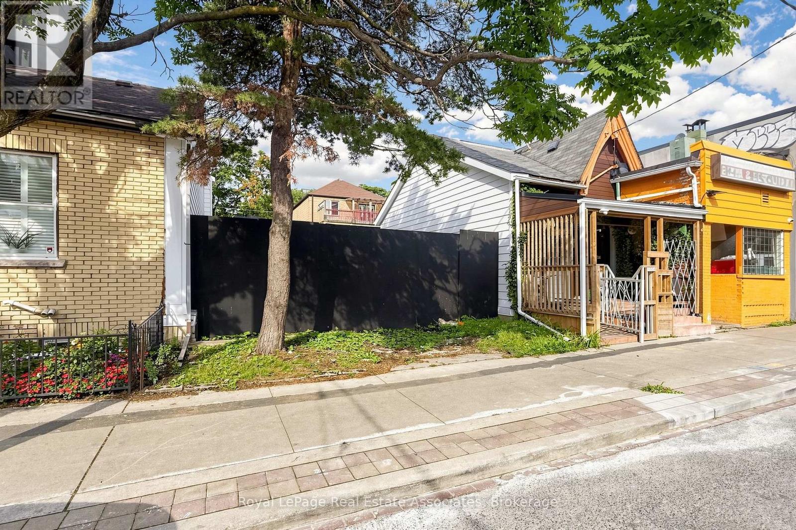 258 Parliament Street Property Photo 3