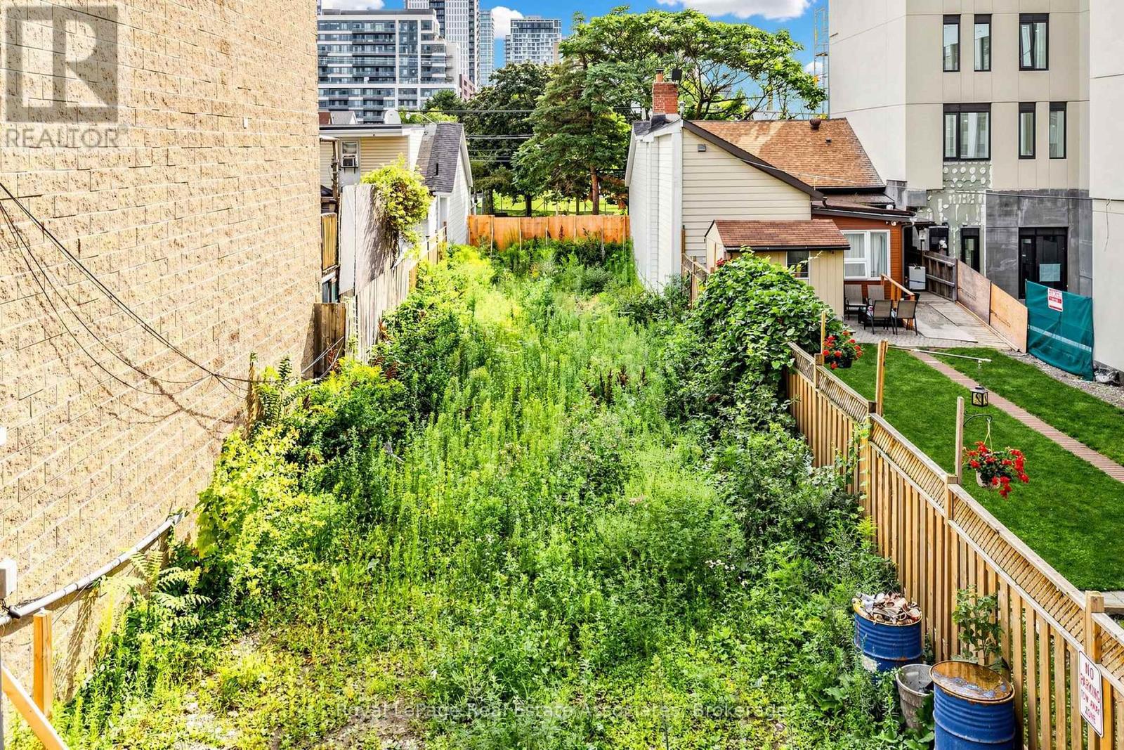 258 Parliament Street Property Photo 8