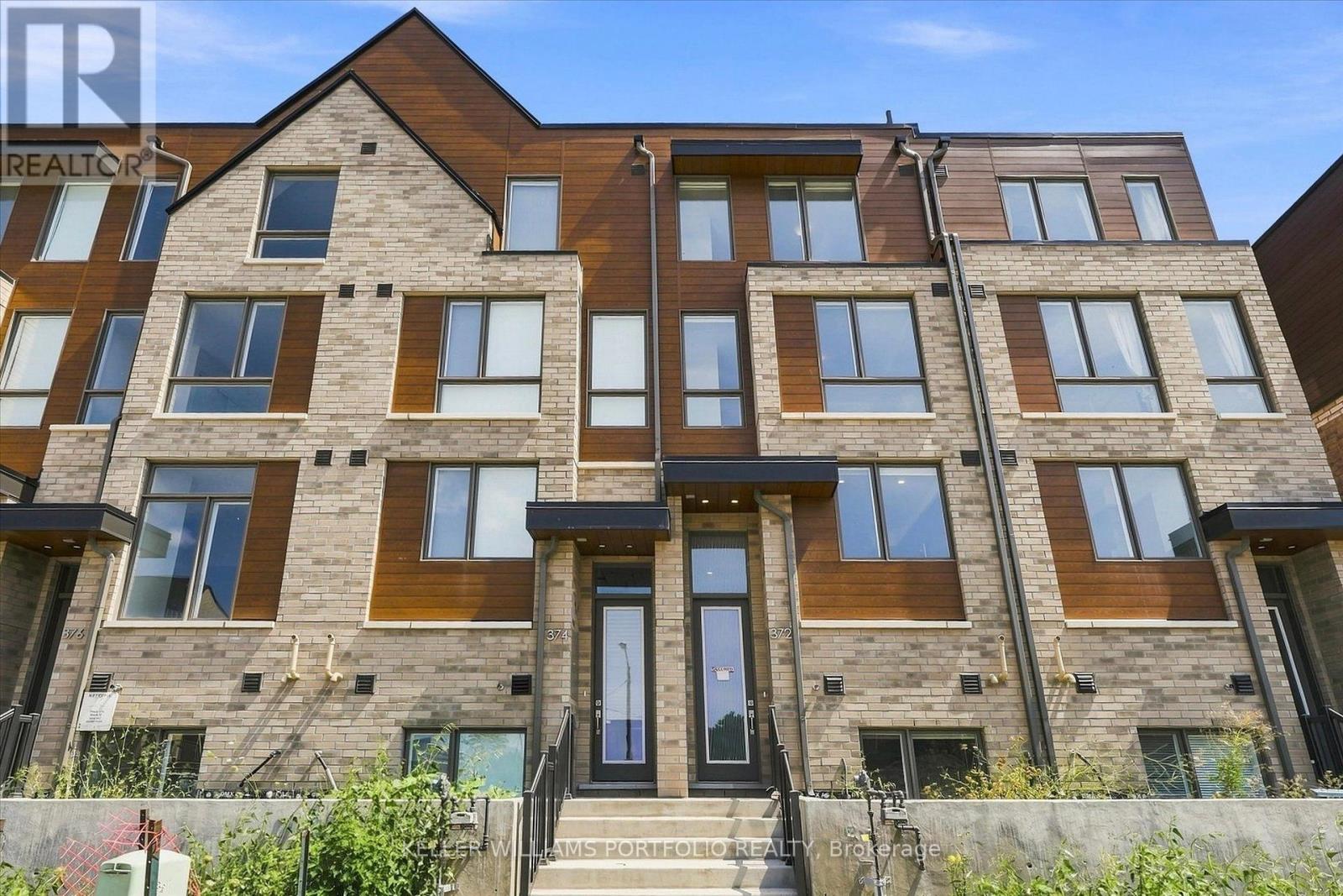 372 LAWRENCE HEIGHTS WAY